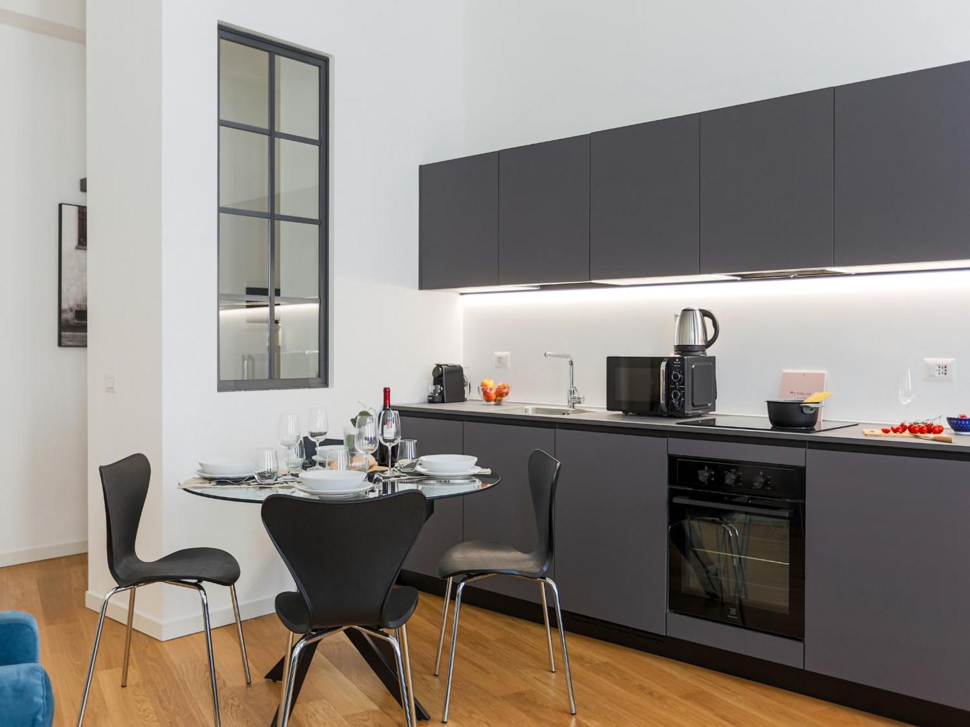 The Best Rent - Modern One Bedroom Apartment In San Babila Milano Dış mekan fotoğraf