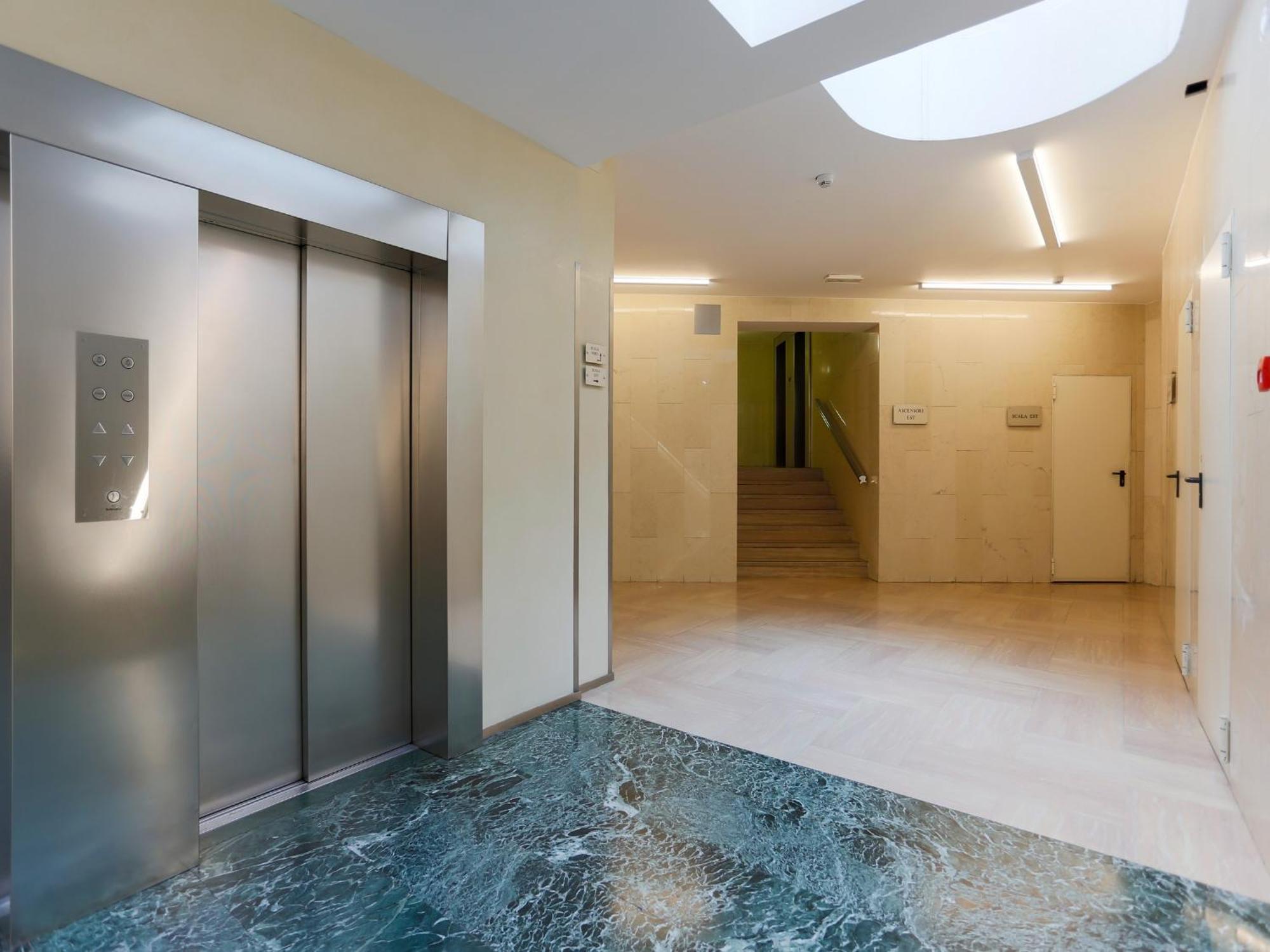 The Best Rent - Modern One Bedroom Apartment In San Babila Milano Dış mekan fotoğraf