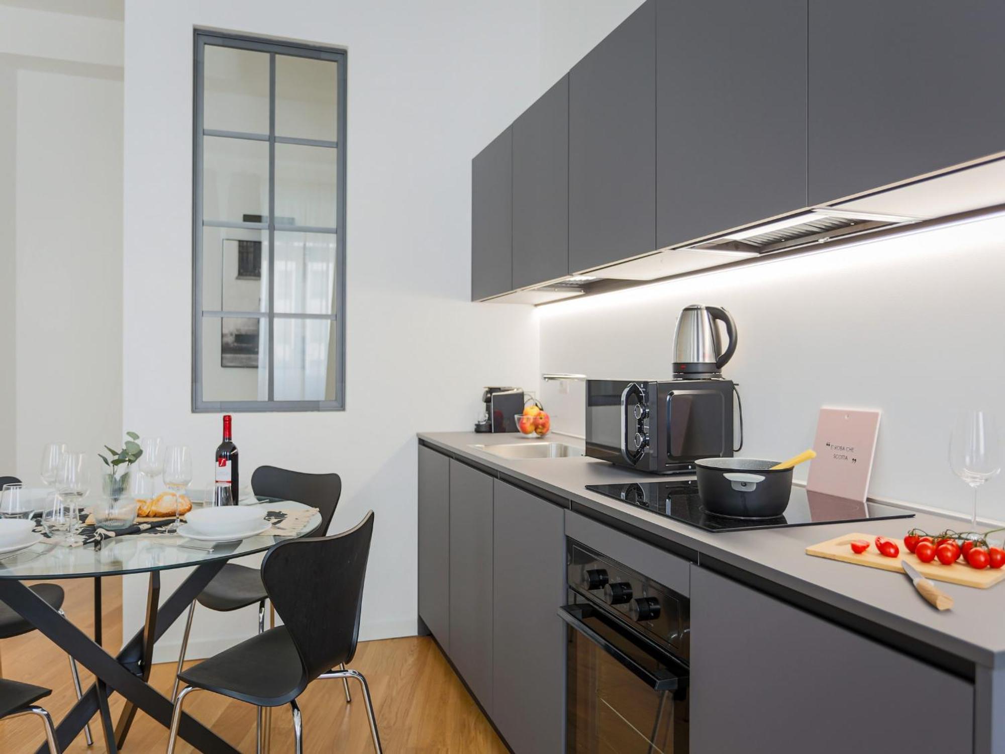 The Best Rent - Modern One Bedroom Apartment In San Babila Milano Dış mekan fotoğraf