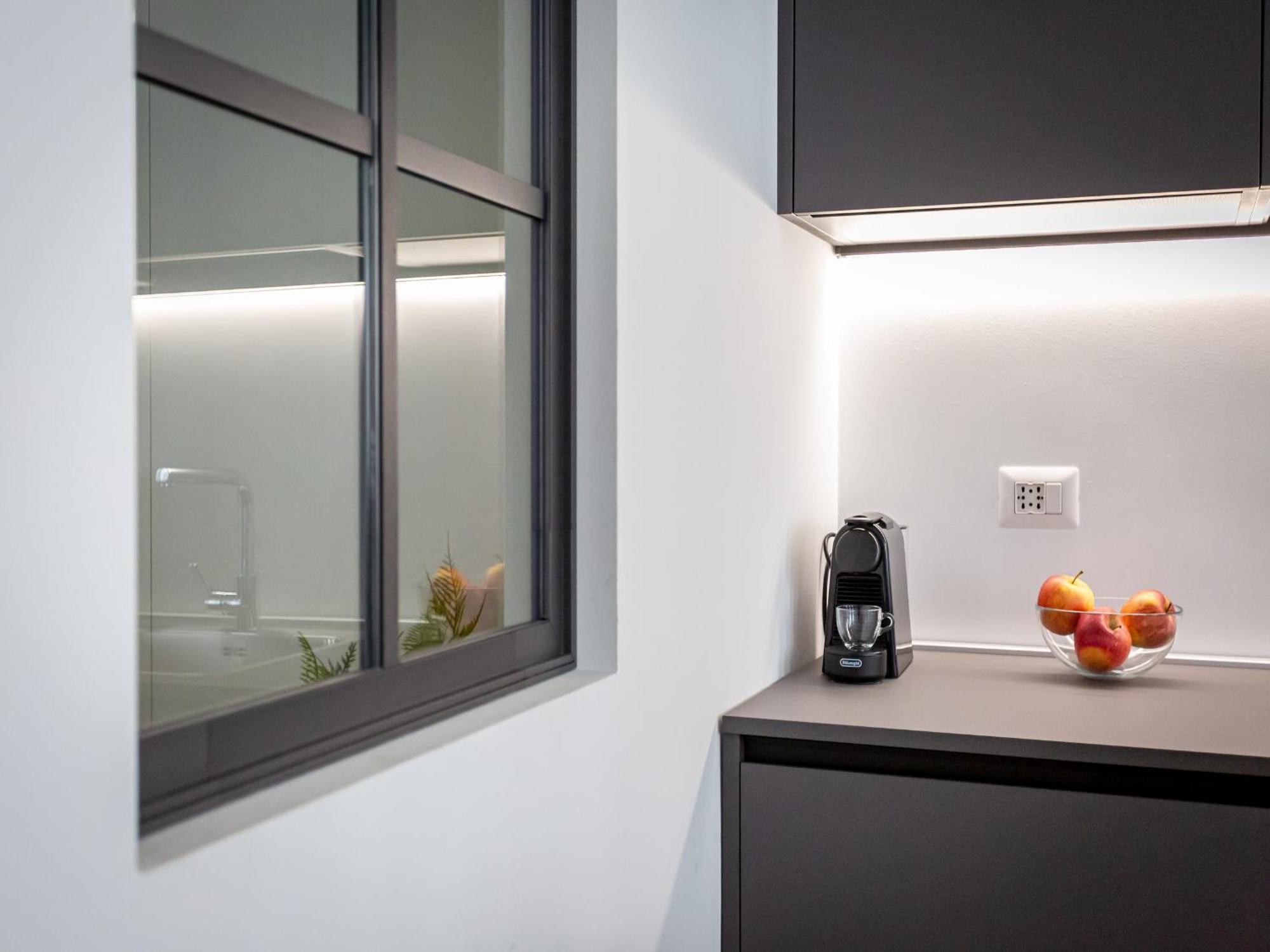The Best Rent - Modern One Bedroom Apartment In San Babila Milano Dış mekan fotoğraf